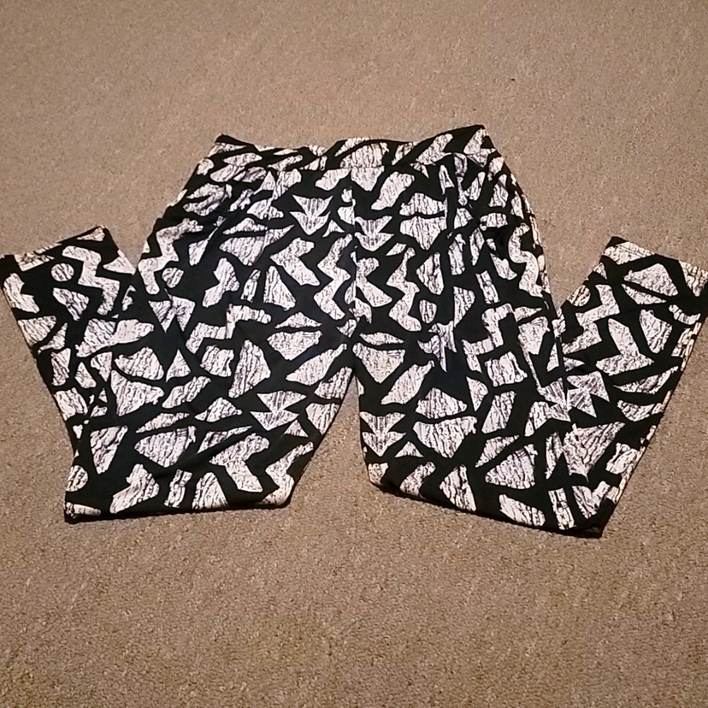 Pleated dress pants